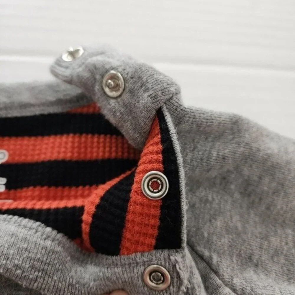 Baby Gap sz 18-24 m Halloween bodysuit one piece Bat gray black orange